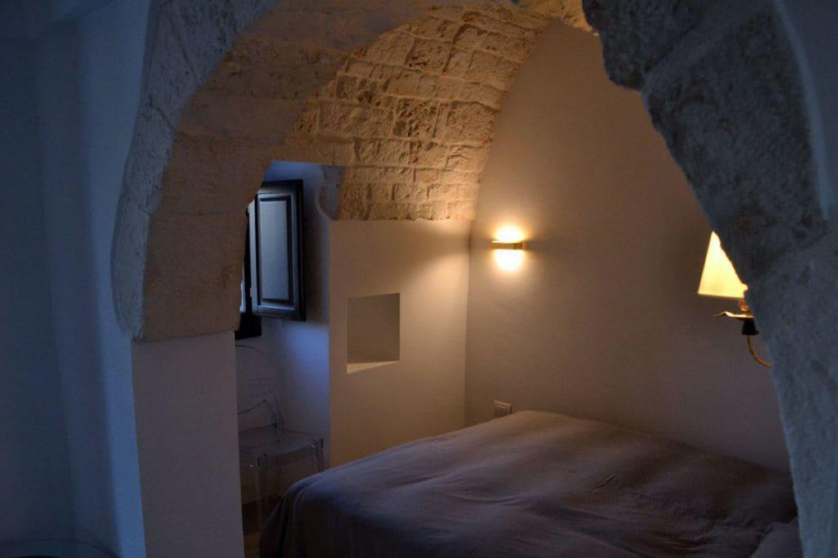TERRAZZA SUI TRULLI (BARI PROVINCE, 56 KM FROM BARI CITY)