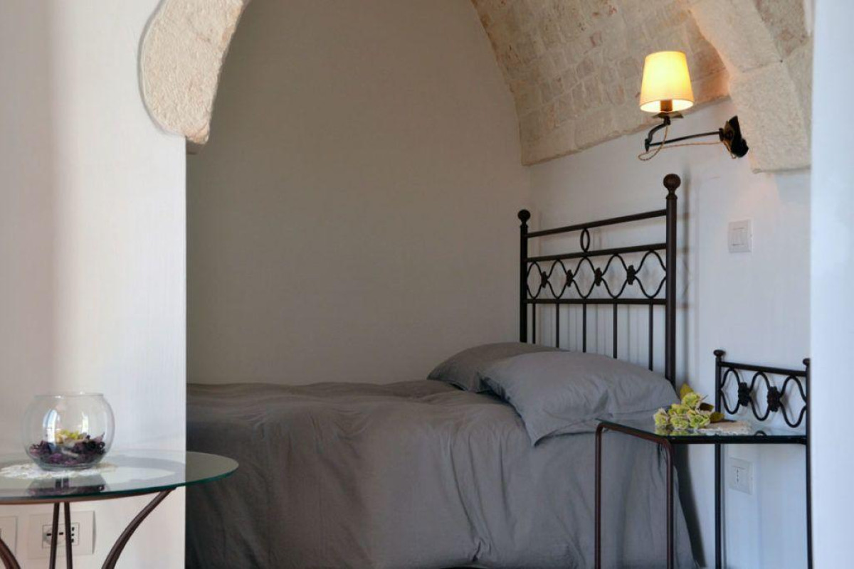 TERRAZZA SUI TRULLI (BARI PROVINCE, 56 KM FROM BARI CITY)
