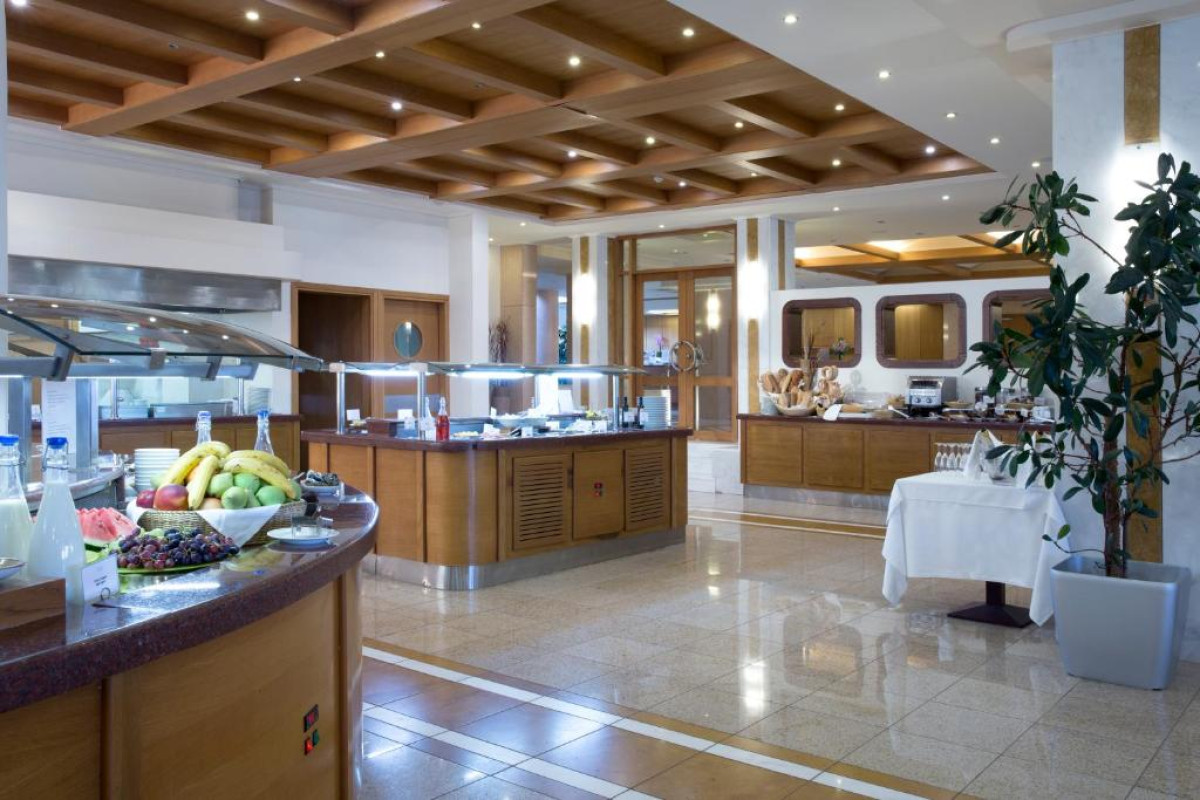 Thalassa Beach Resort