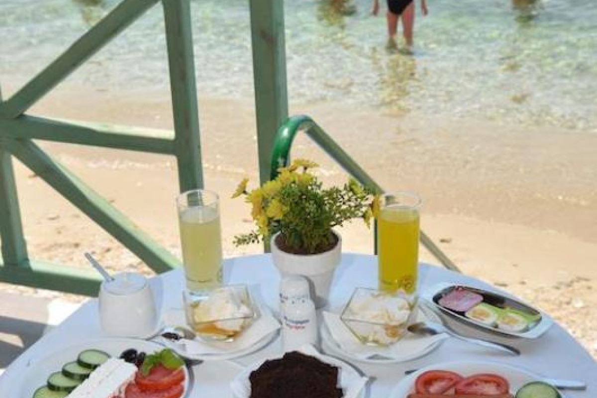 Thalassies Hotel