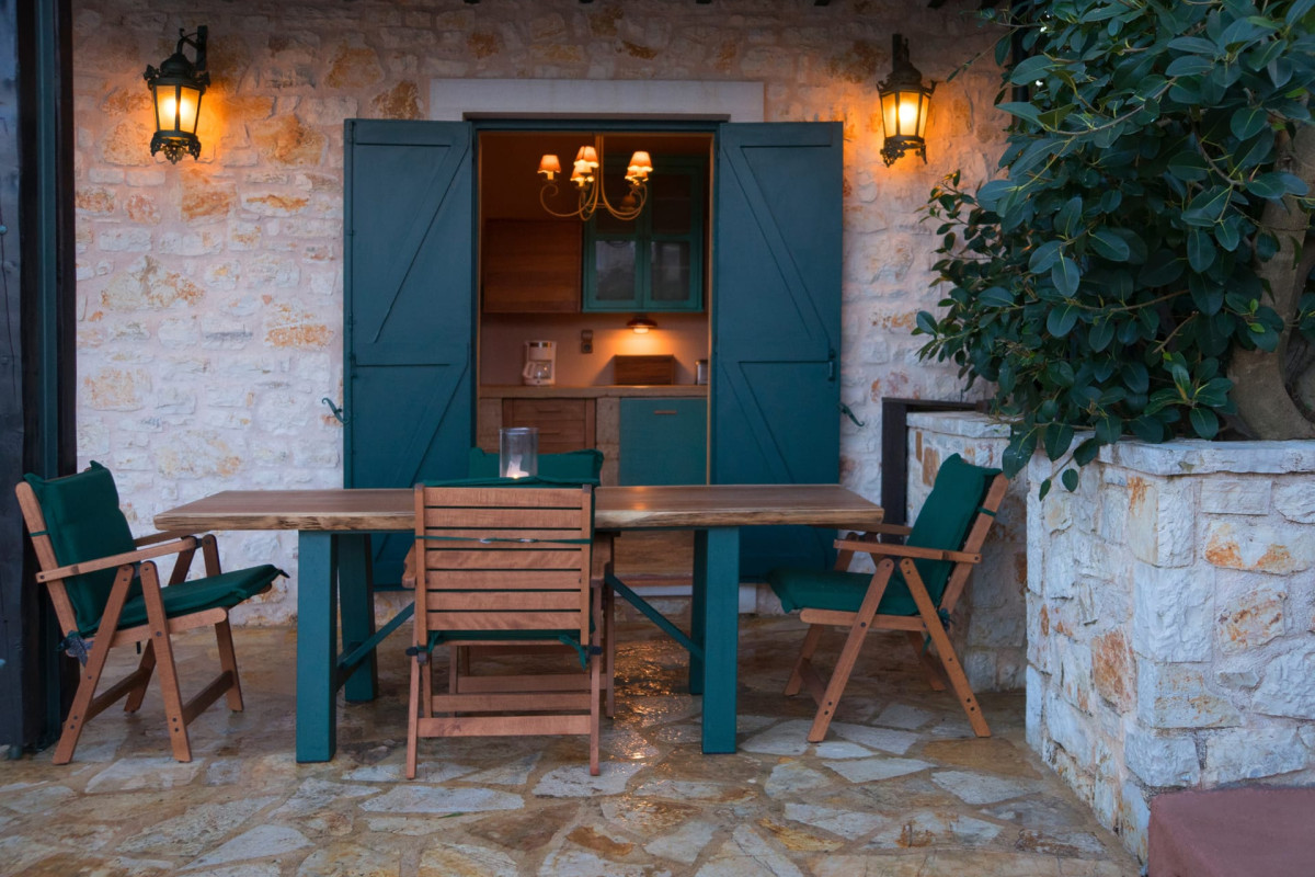 Thalia Cottage & Estate