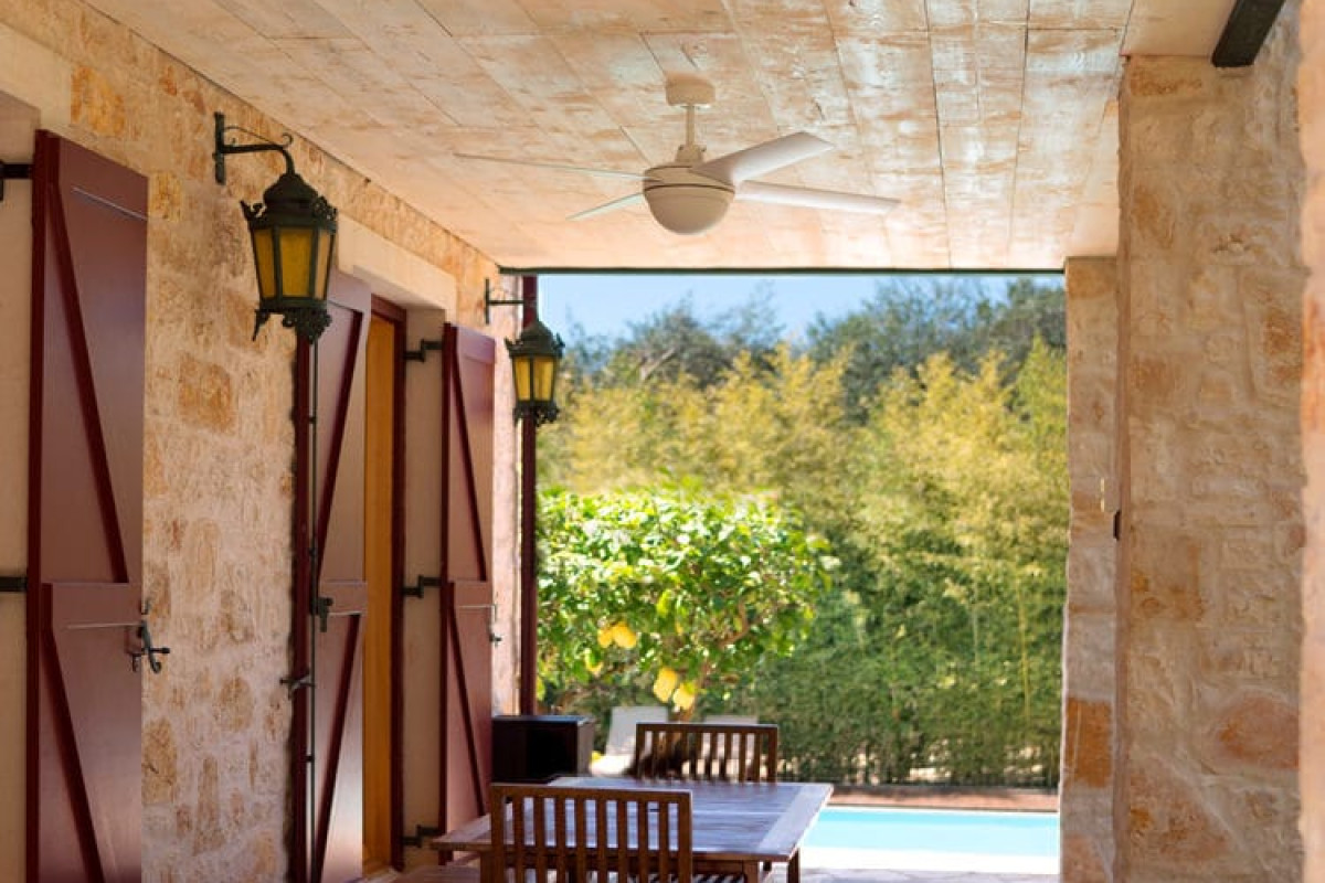 Thalia Cottage & Estate