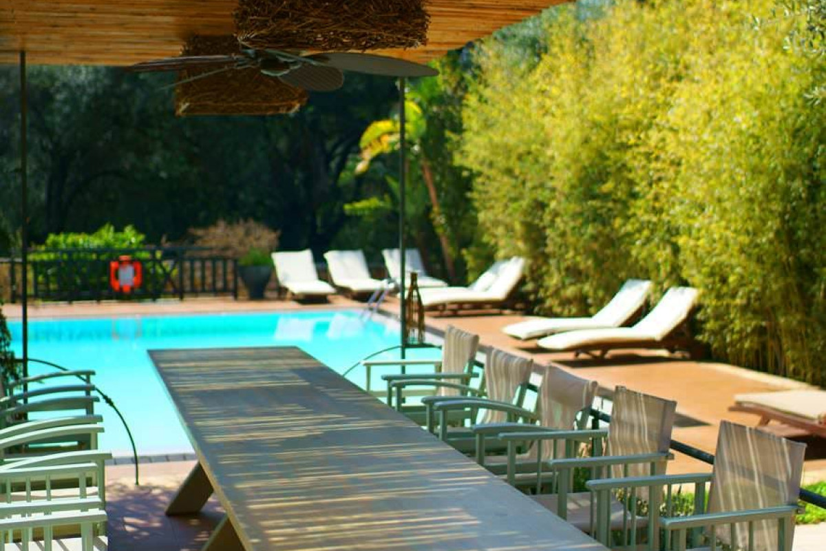 Thalia Cottage & Estate