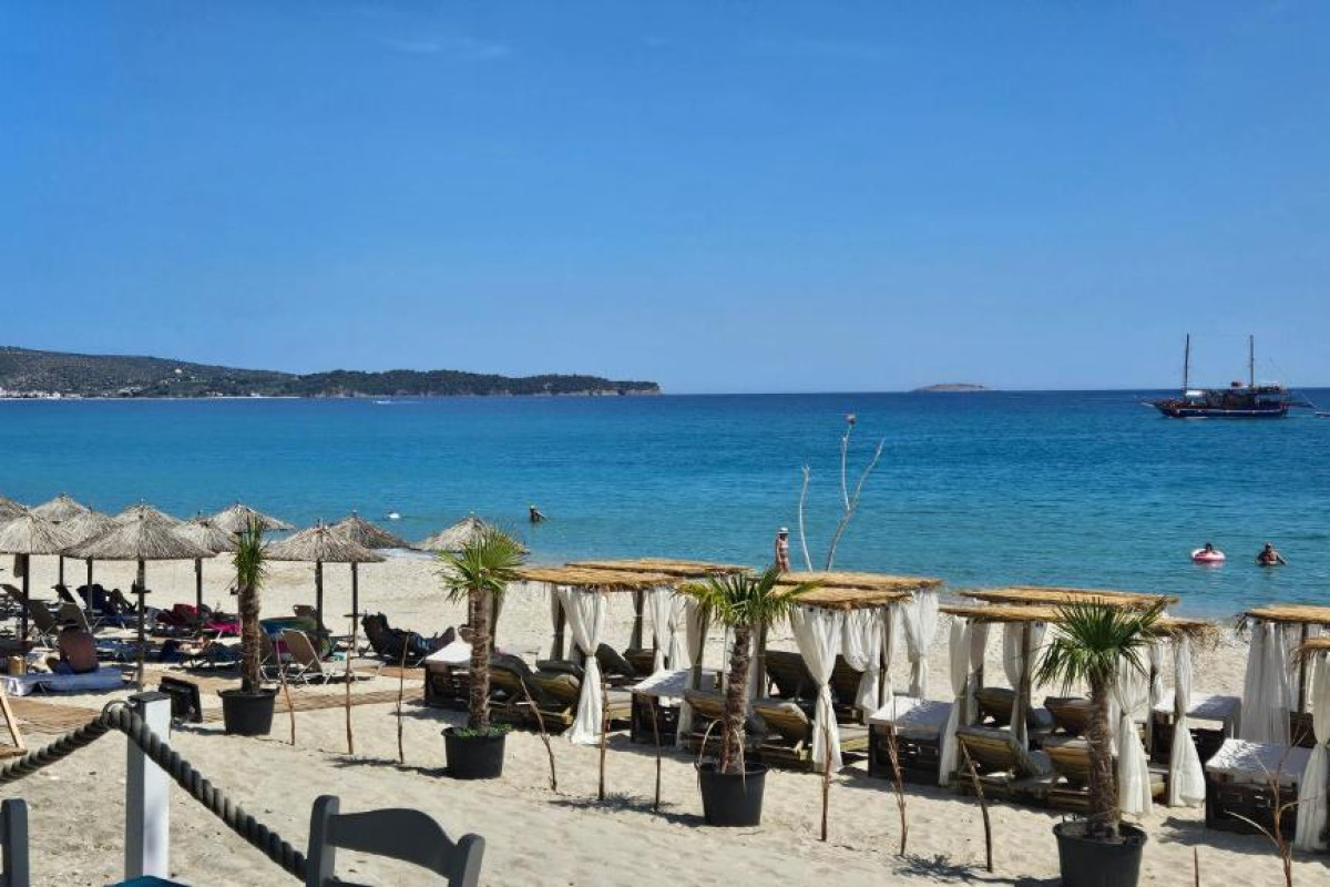 Grand Beach Hotel(DE STERS)