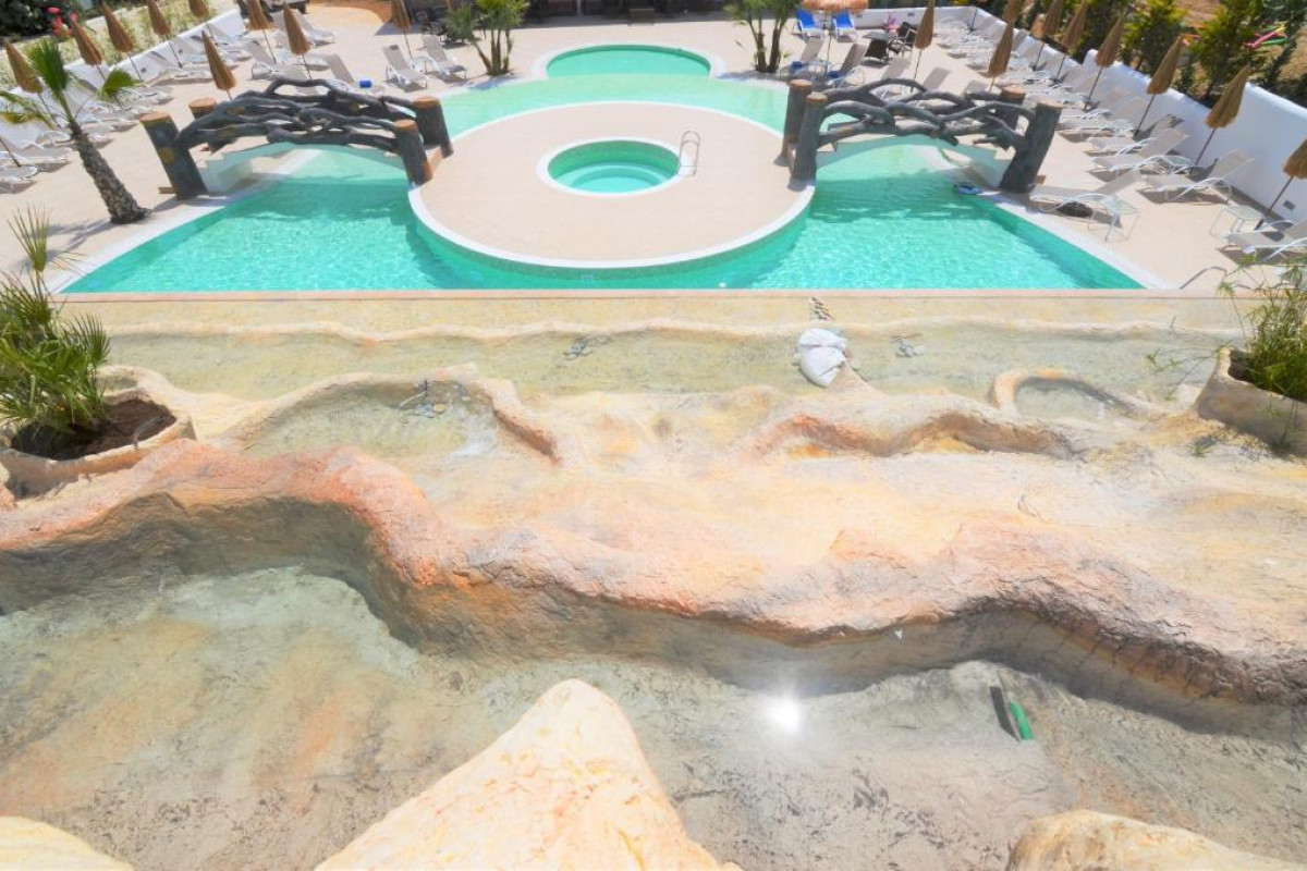 Grand Beach Hotel(DE STERS)