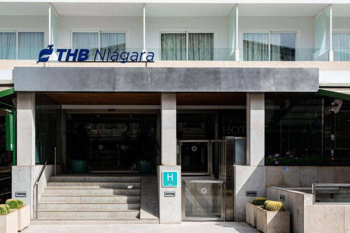 THB Niagara - Adults Only