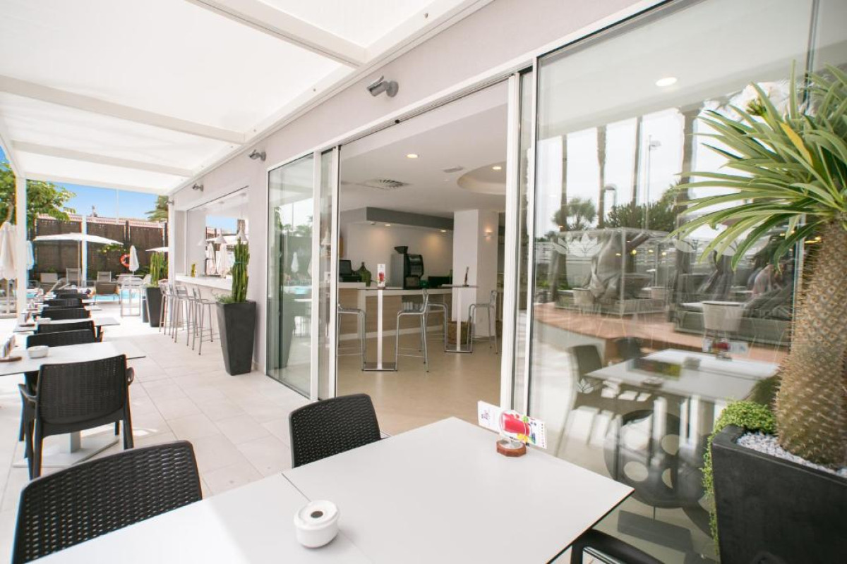 Hotel LIVVO Anamar Suites