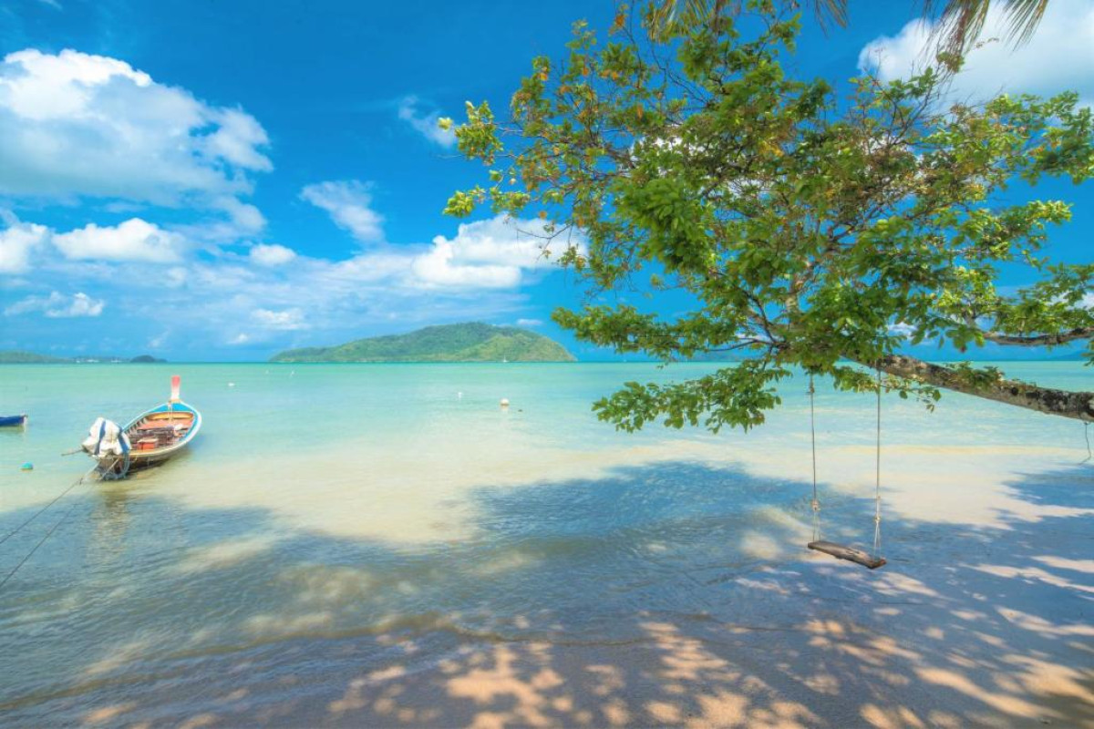 THE BEACHFRONT HOTEL PHUKET