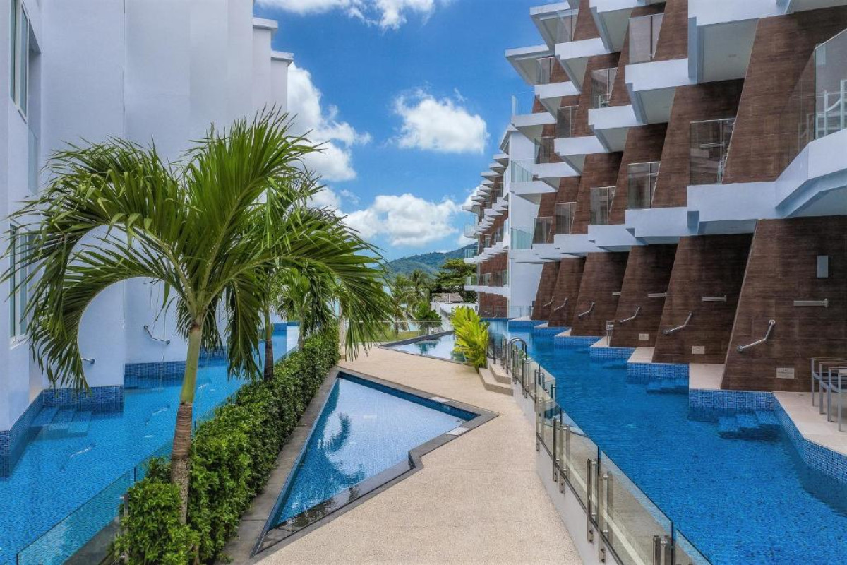 THE BEACHFRONT HOTEL PHUKET