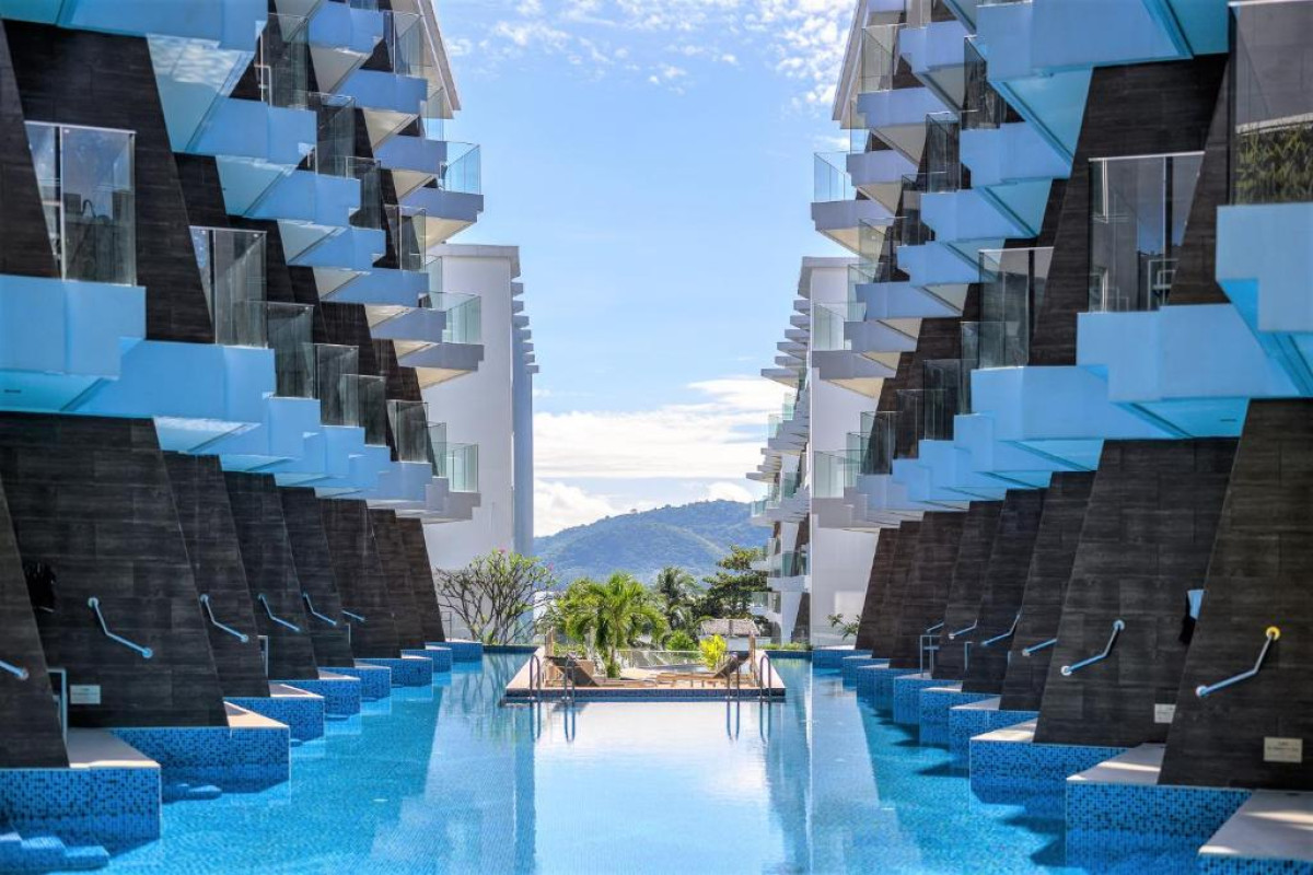 THE BEACHFRONT HOTEL PHUKET