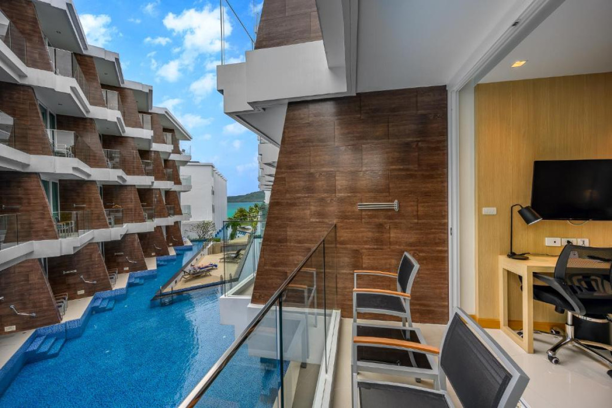 THE BEACHFRONT HOTEL PHUKET
