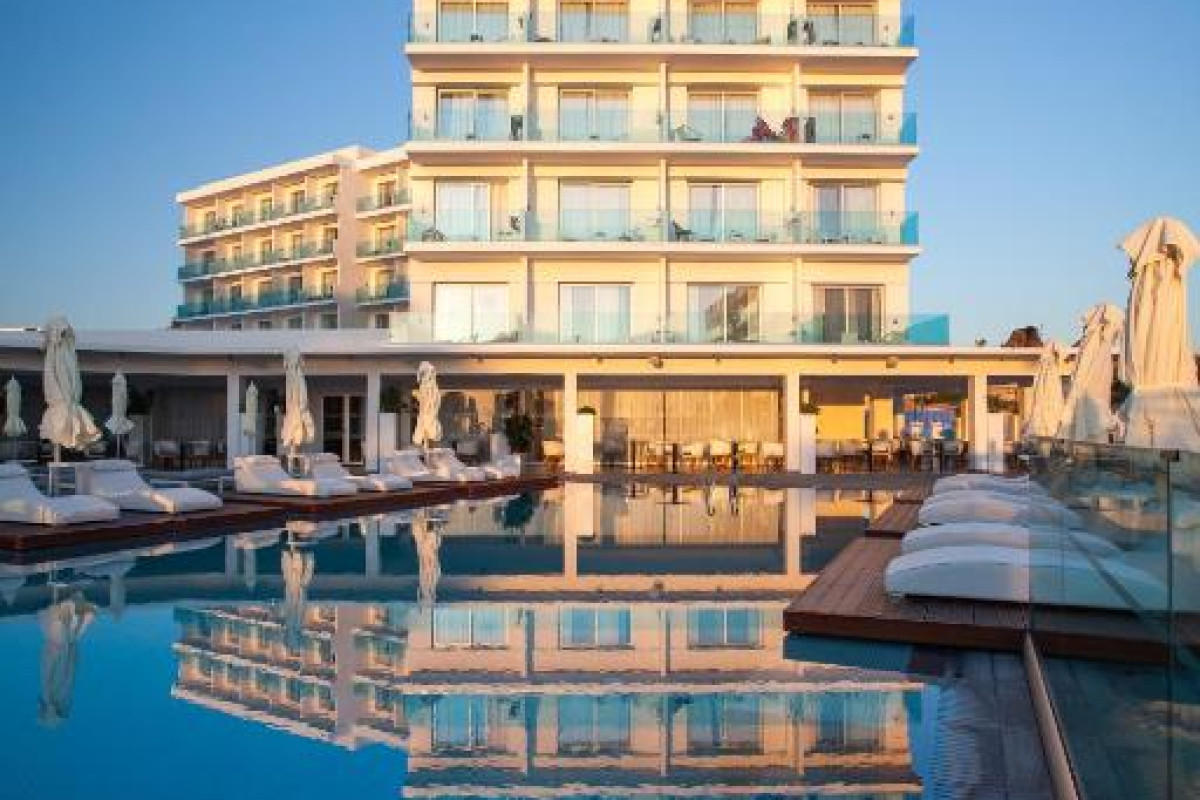 The Blue Ivy Hotel & Suites