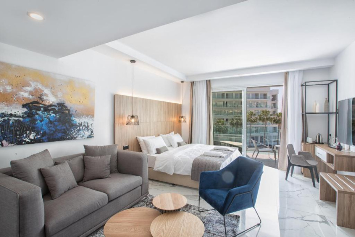 The Blue Ivy Hotel & Suites