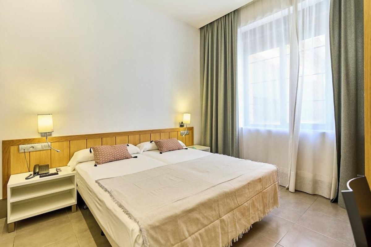 The Book Factory Hostel By Gaiarooms