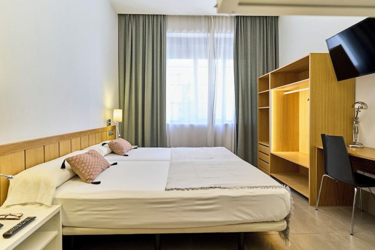 The Book Factory Hostel By Gaiarooms