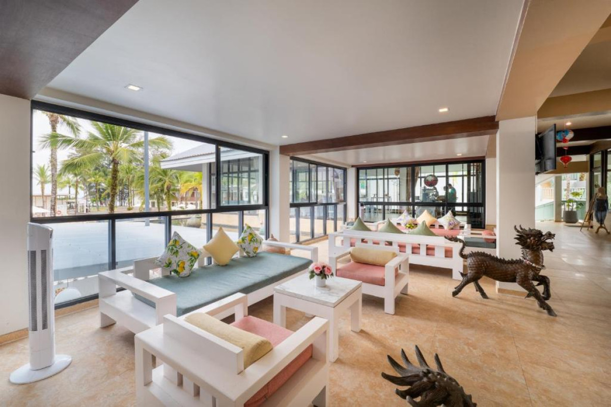 The Briza Beach Resort Khao Lak
