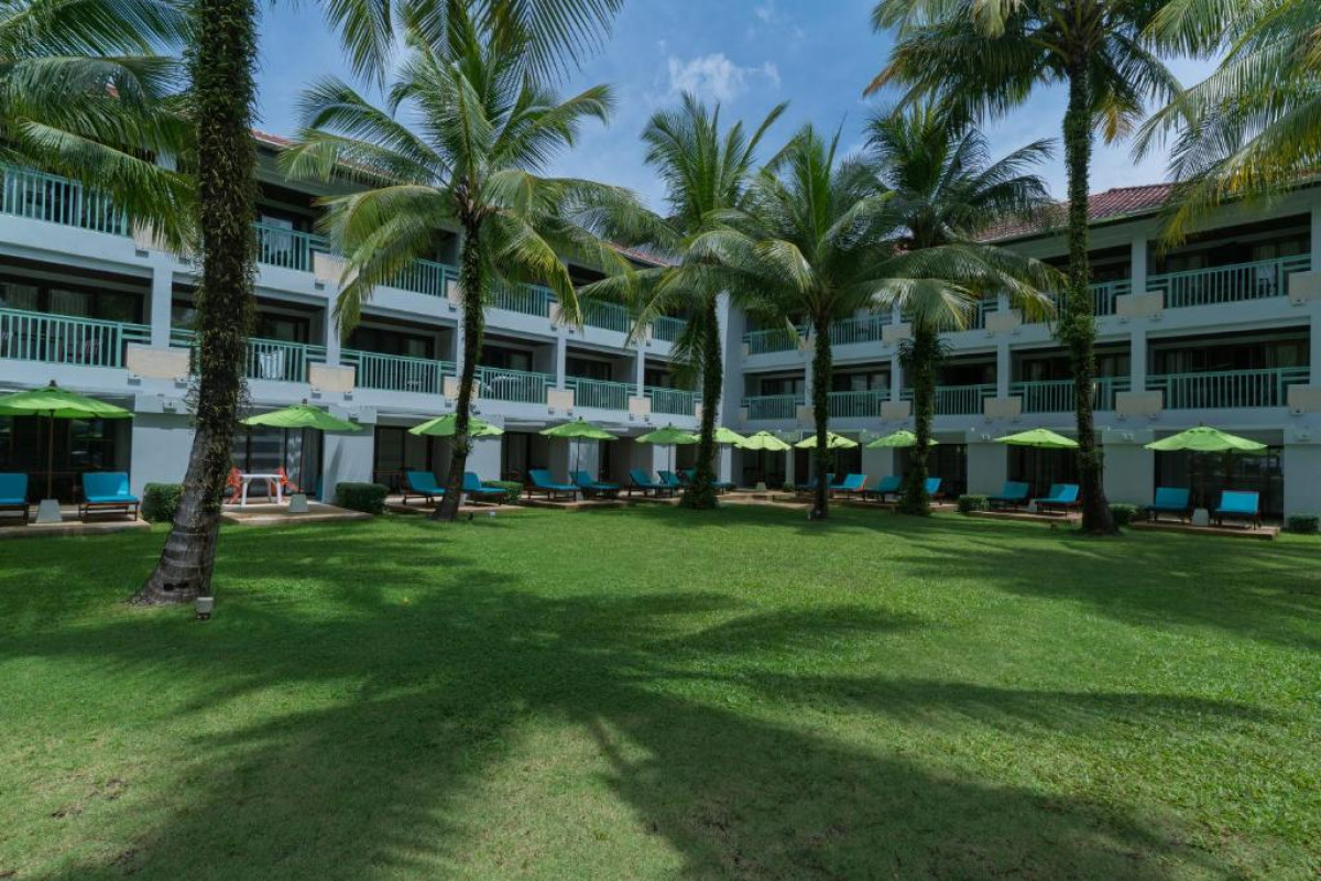 The Briza Beach Resort Khao Lak