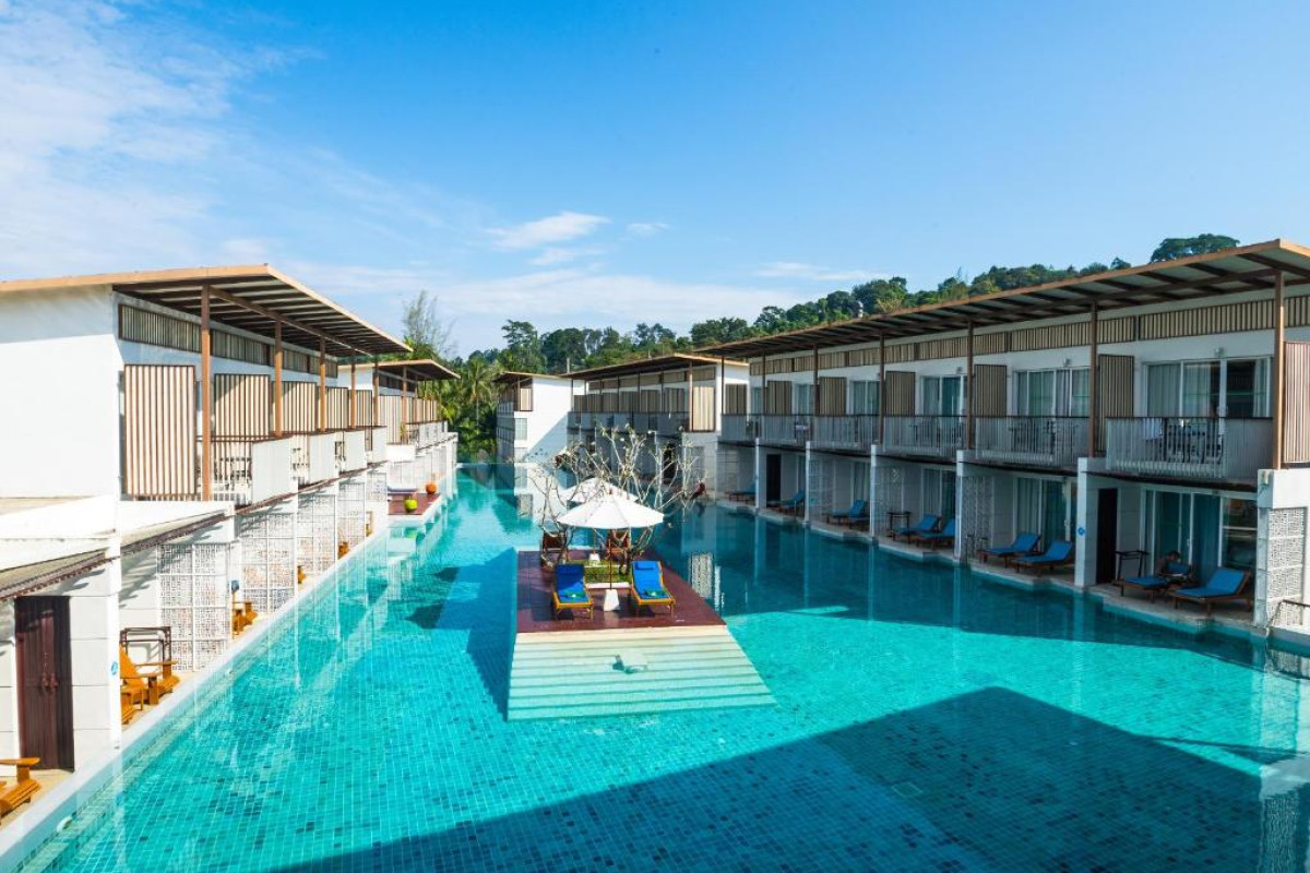 The Briza Beach Resort Khao Lak