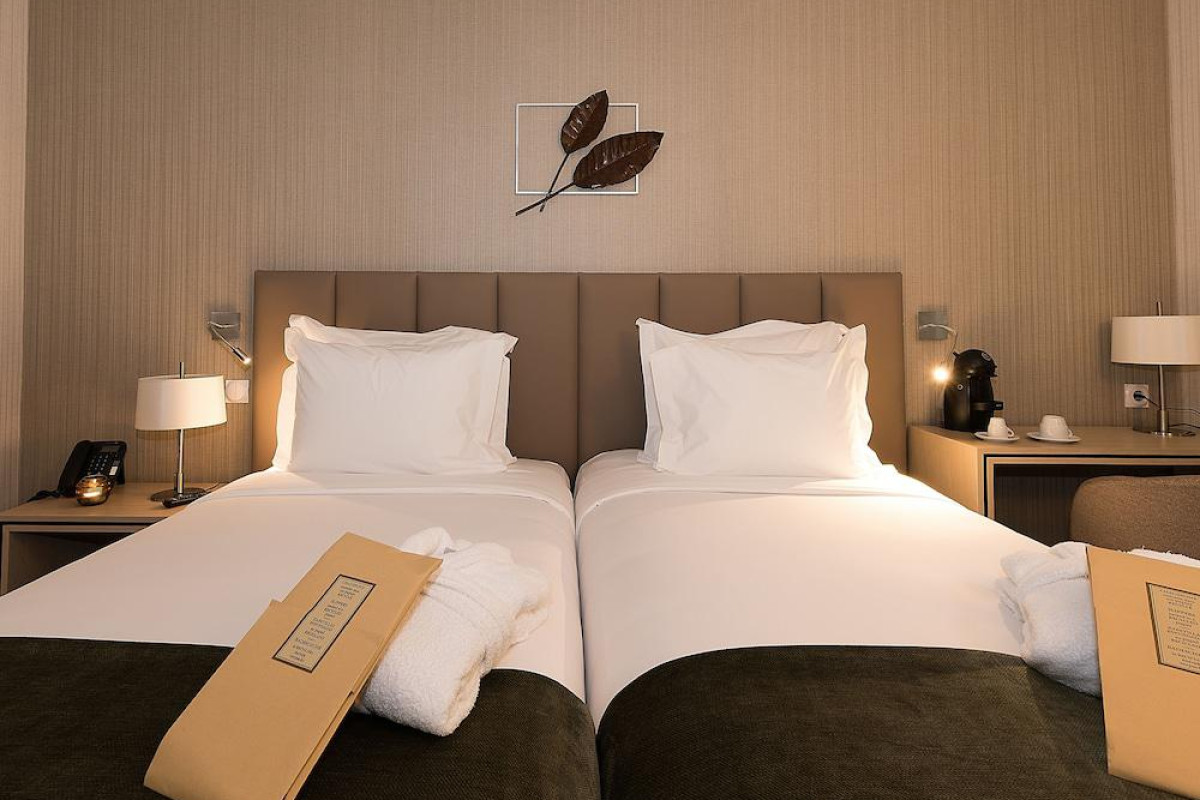 THE LEAF BOUTIQUE HOTEL