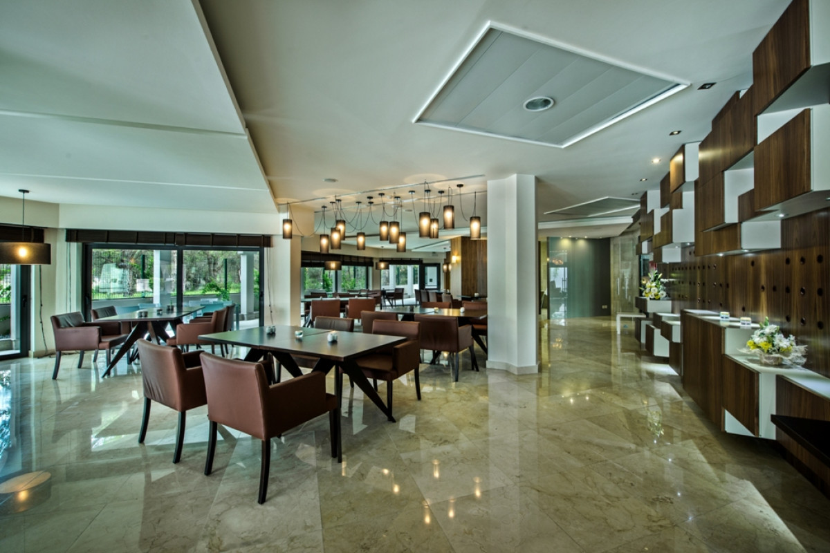 The Magnolia Hotel