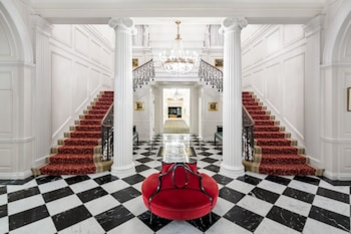 THE MANSION AT GLEN COVE