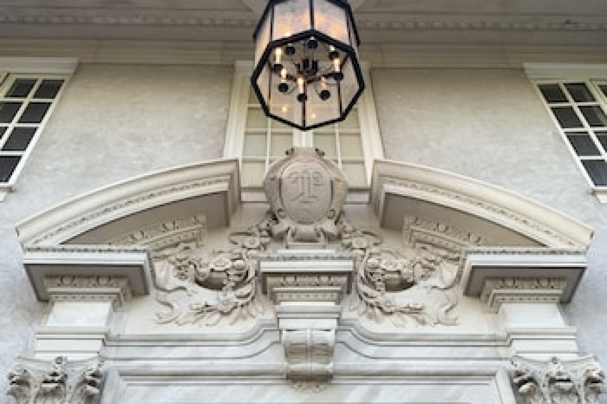 THE MANSION AT GLEN COVE
