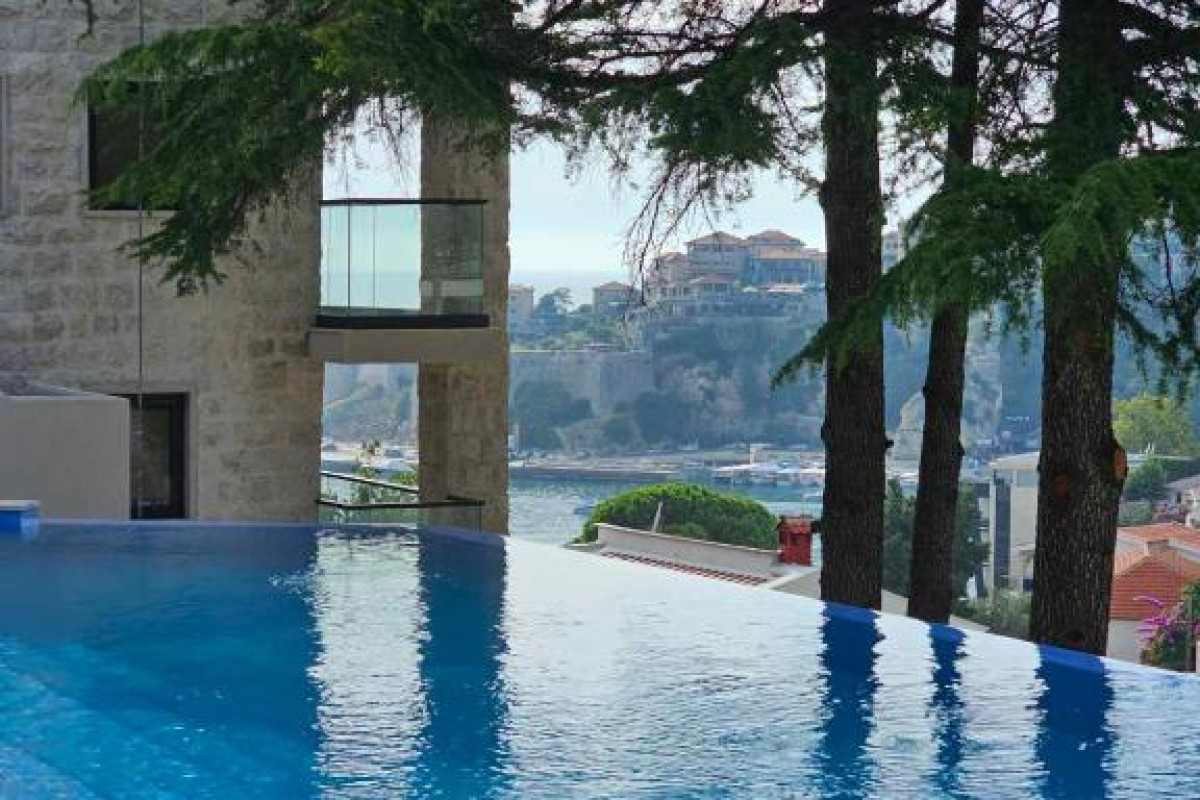 The New Hotel Mediteran - VILLA Edition