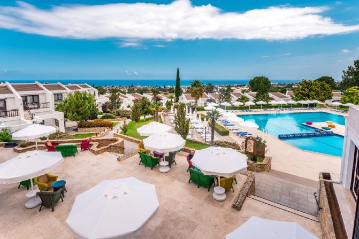 THE OLIVE TREE HOTEL