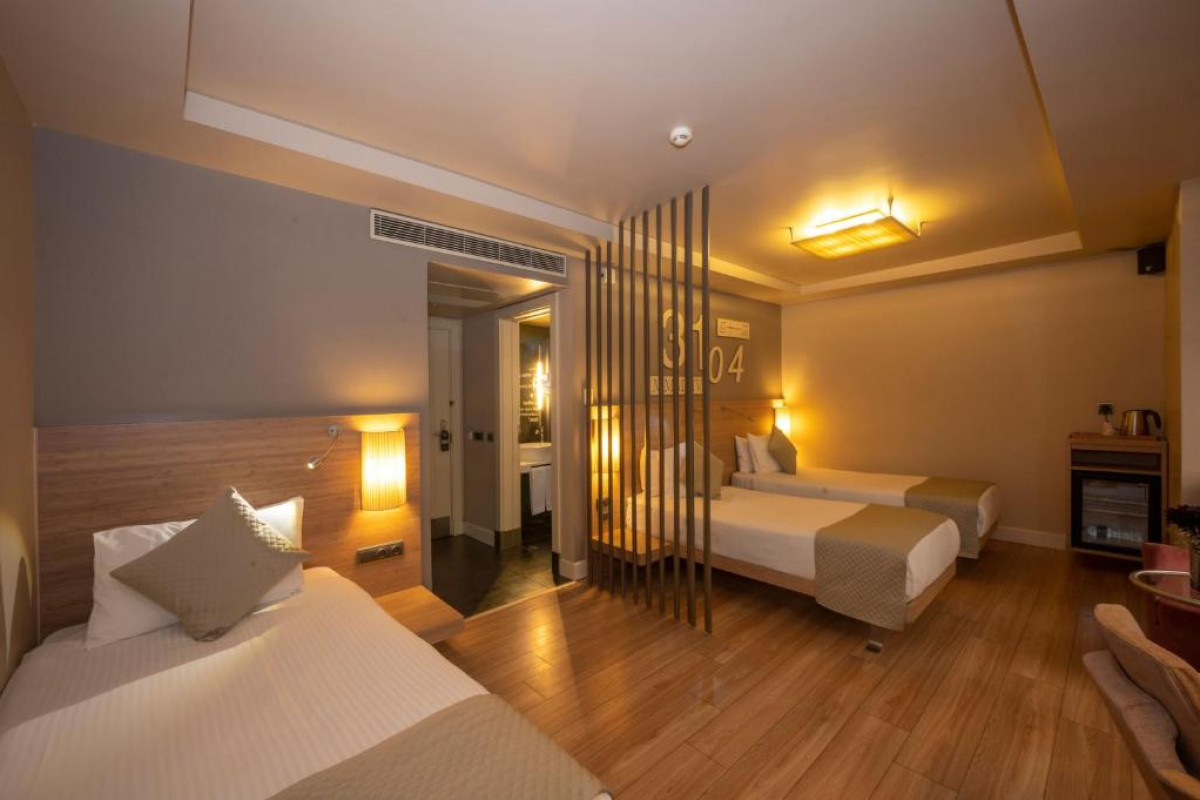 The Peak Hotel