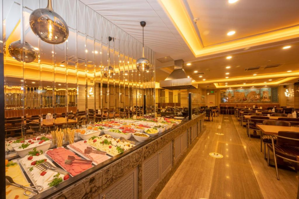 The Peak Hotel