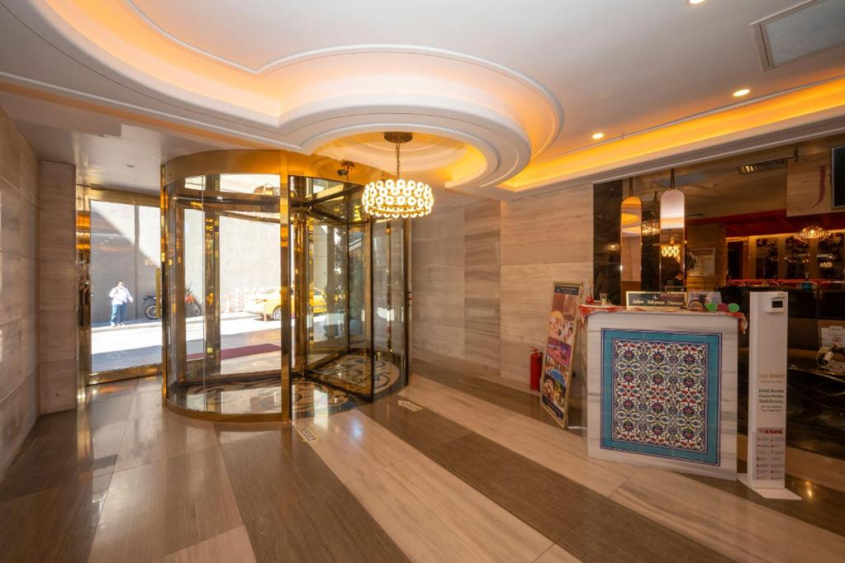 The Peak Hotel