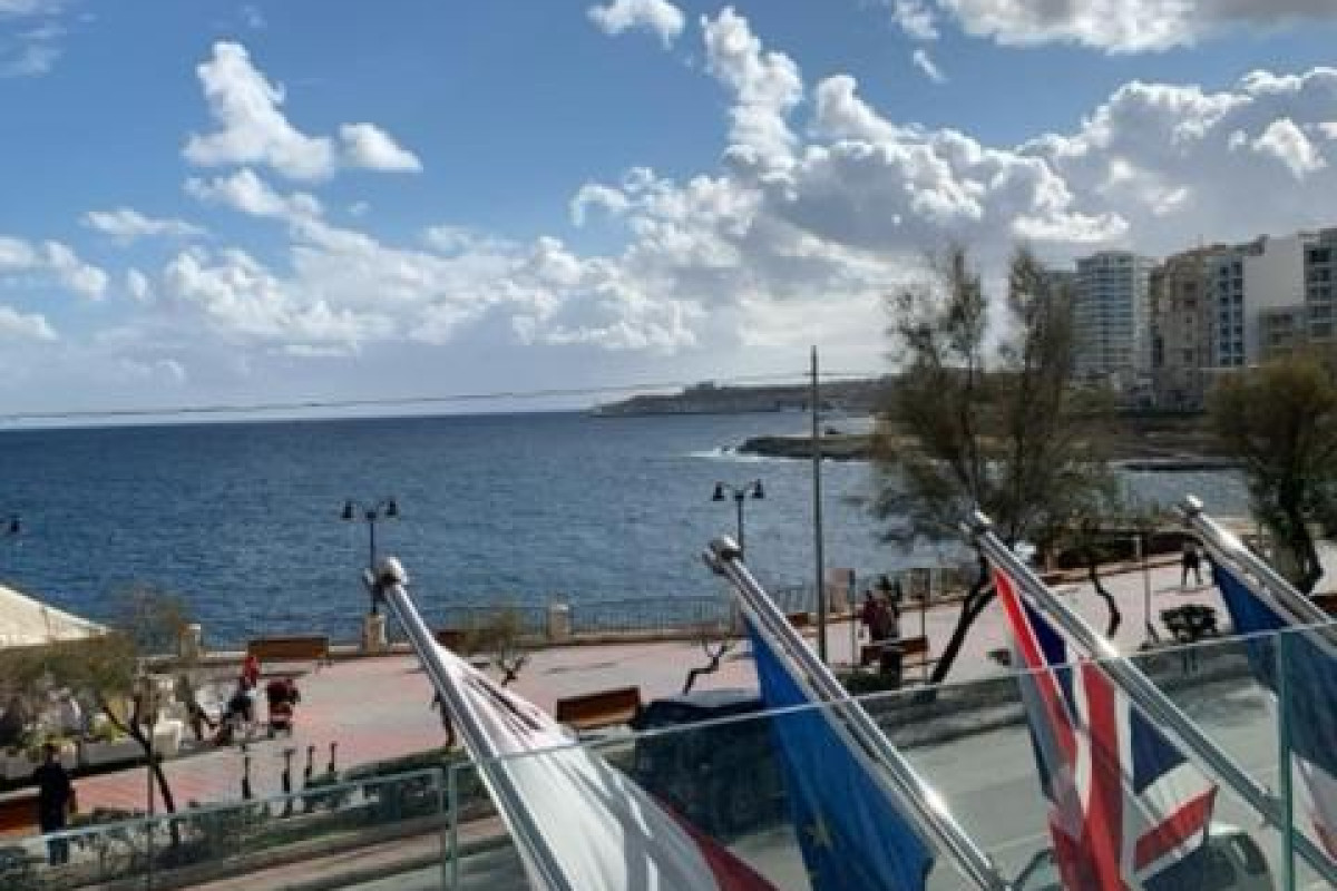 Preluna Hotel
