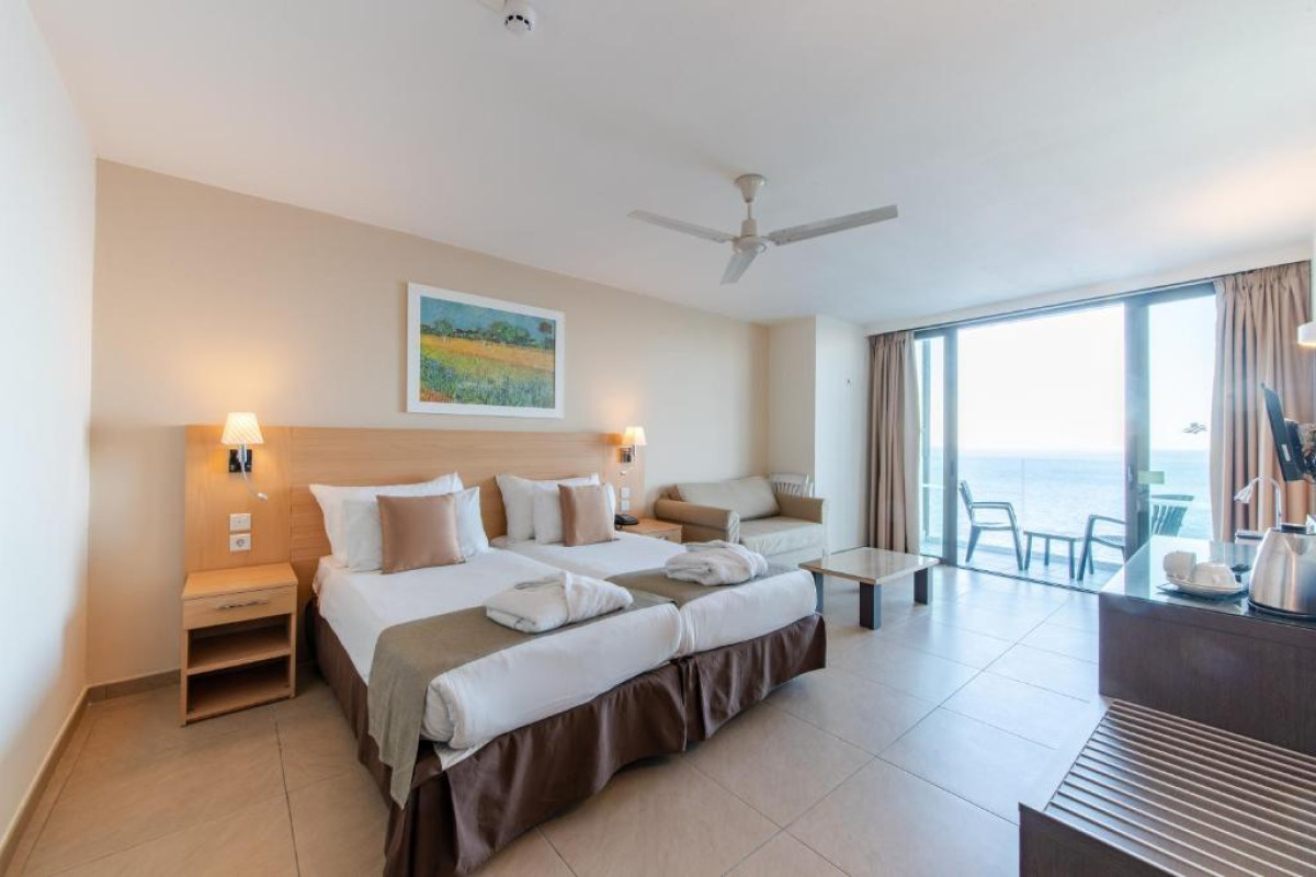 Preluna Hotel