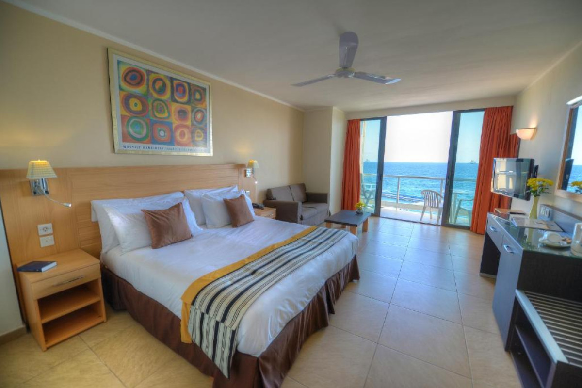 Preluna Hotel