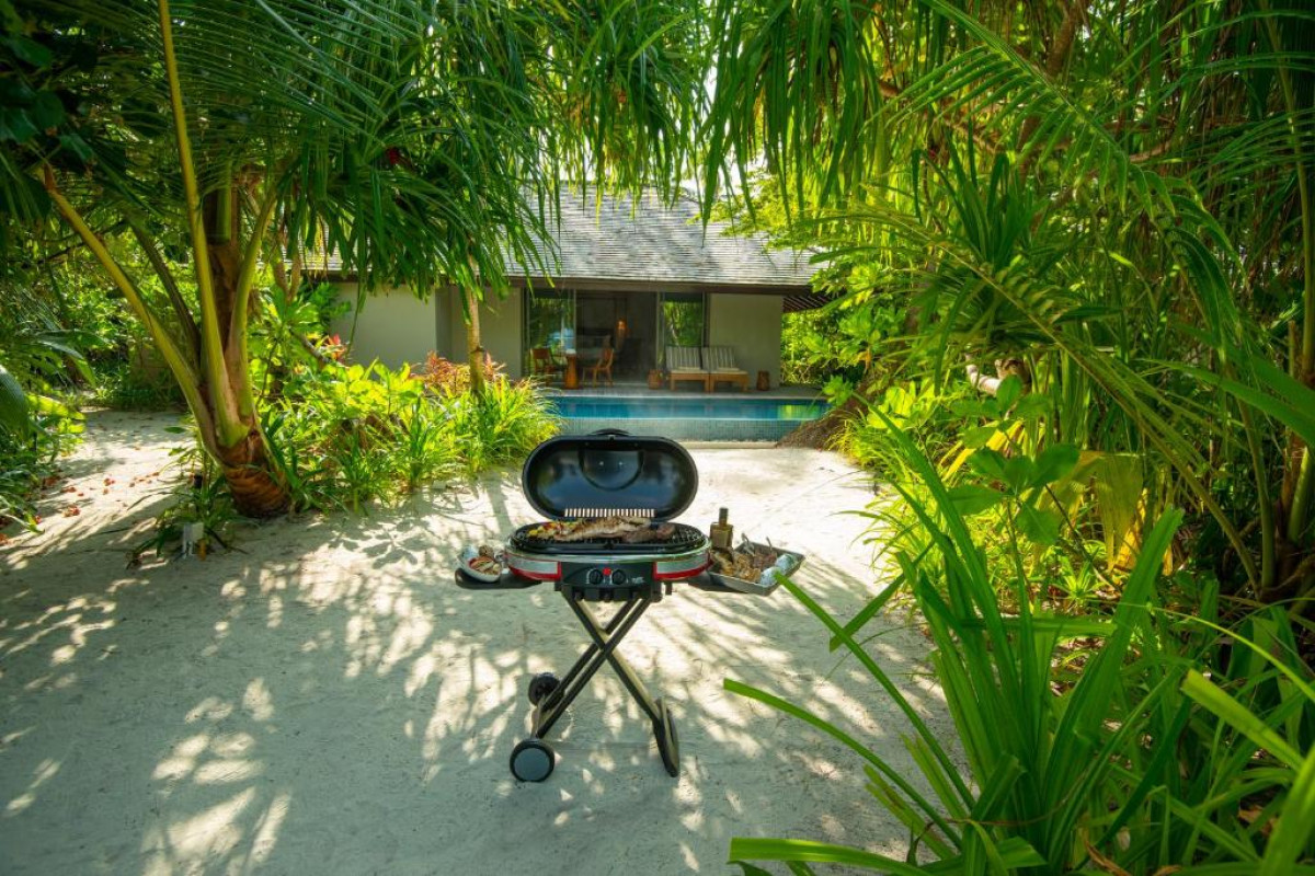 The Residence Maldives at Dhigurah Resort
