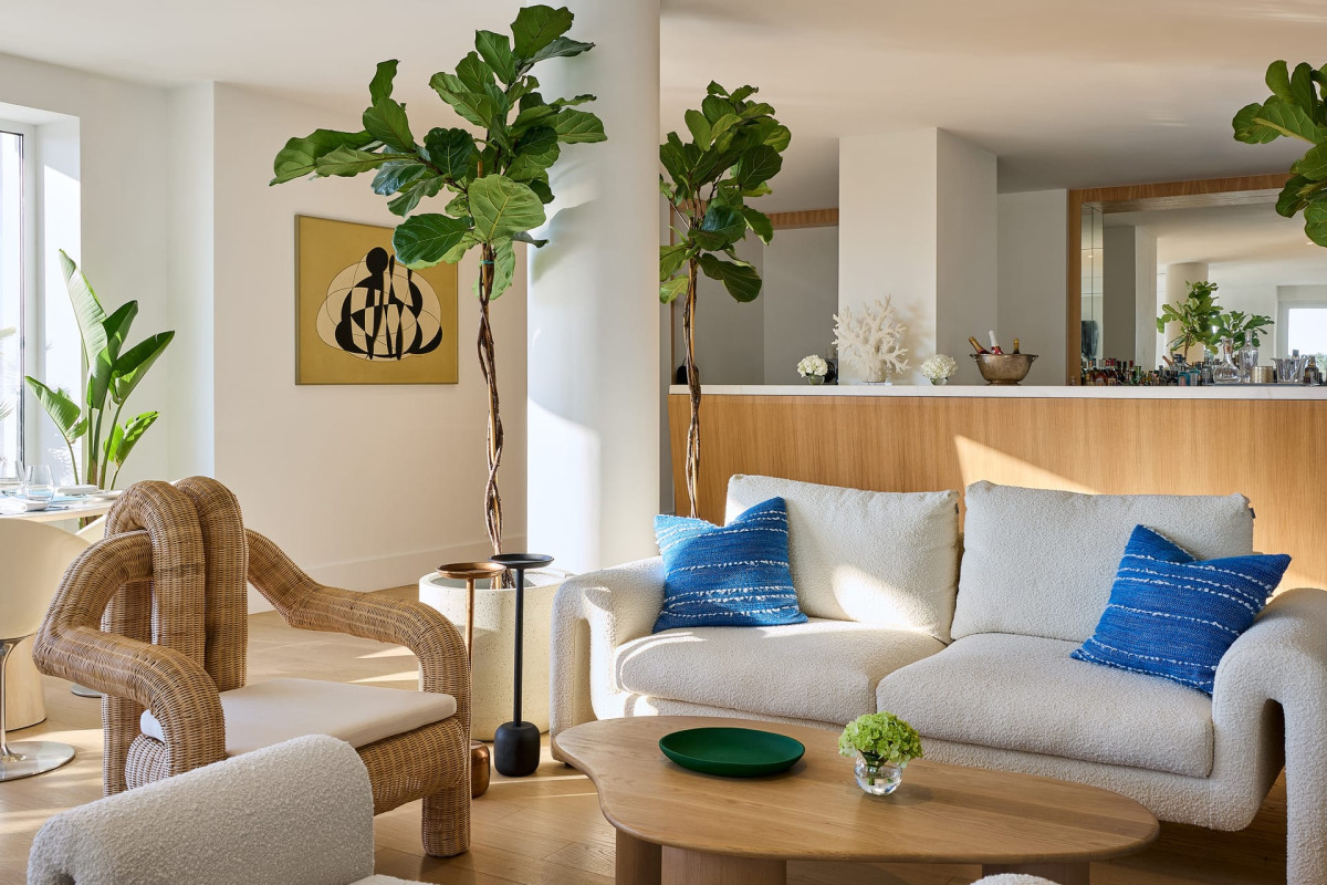 The Roc Club, A Hotel to Live®