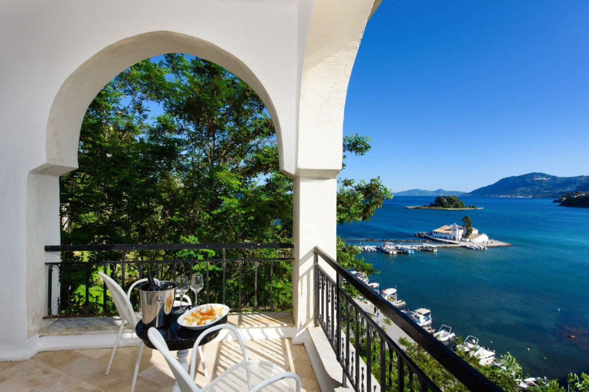 ROYAL BOUTIQUE HOTEL