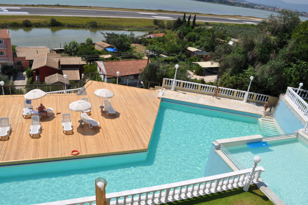 ROYAL GRAND HOTEL