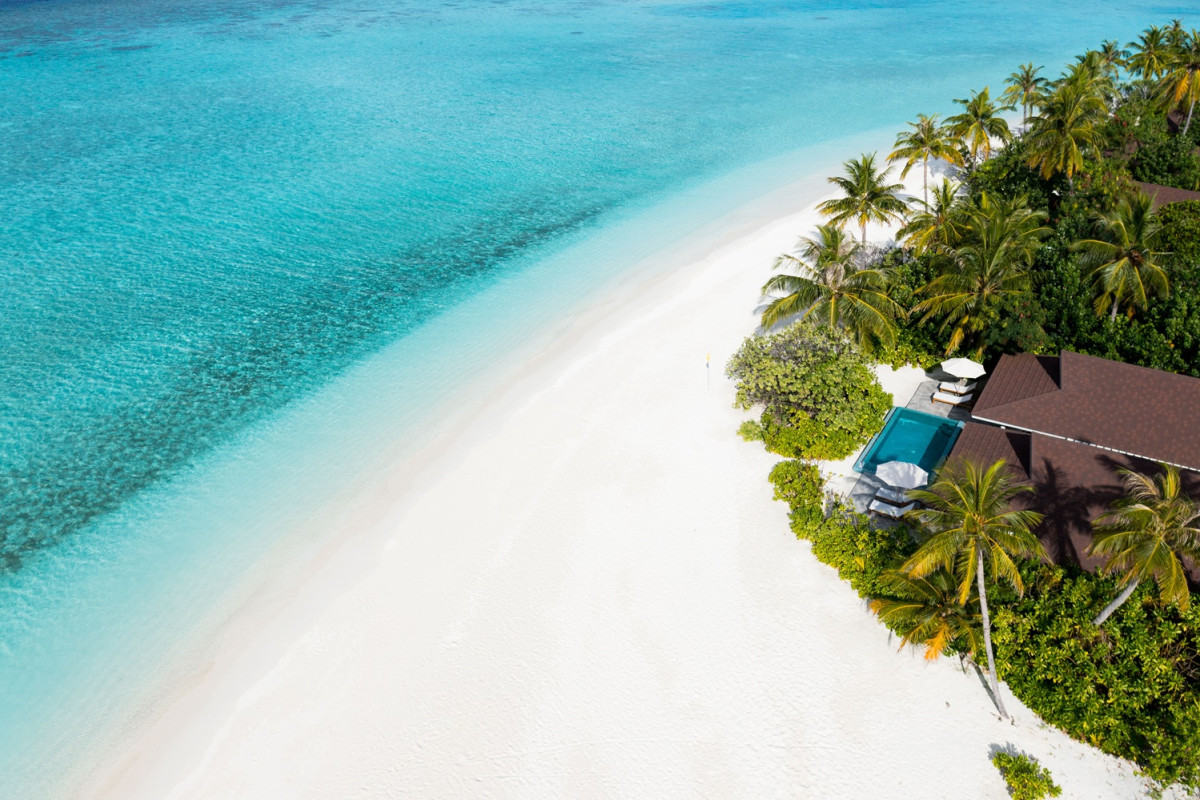 The Standard Huruvalhi Resort Maldives