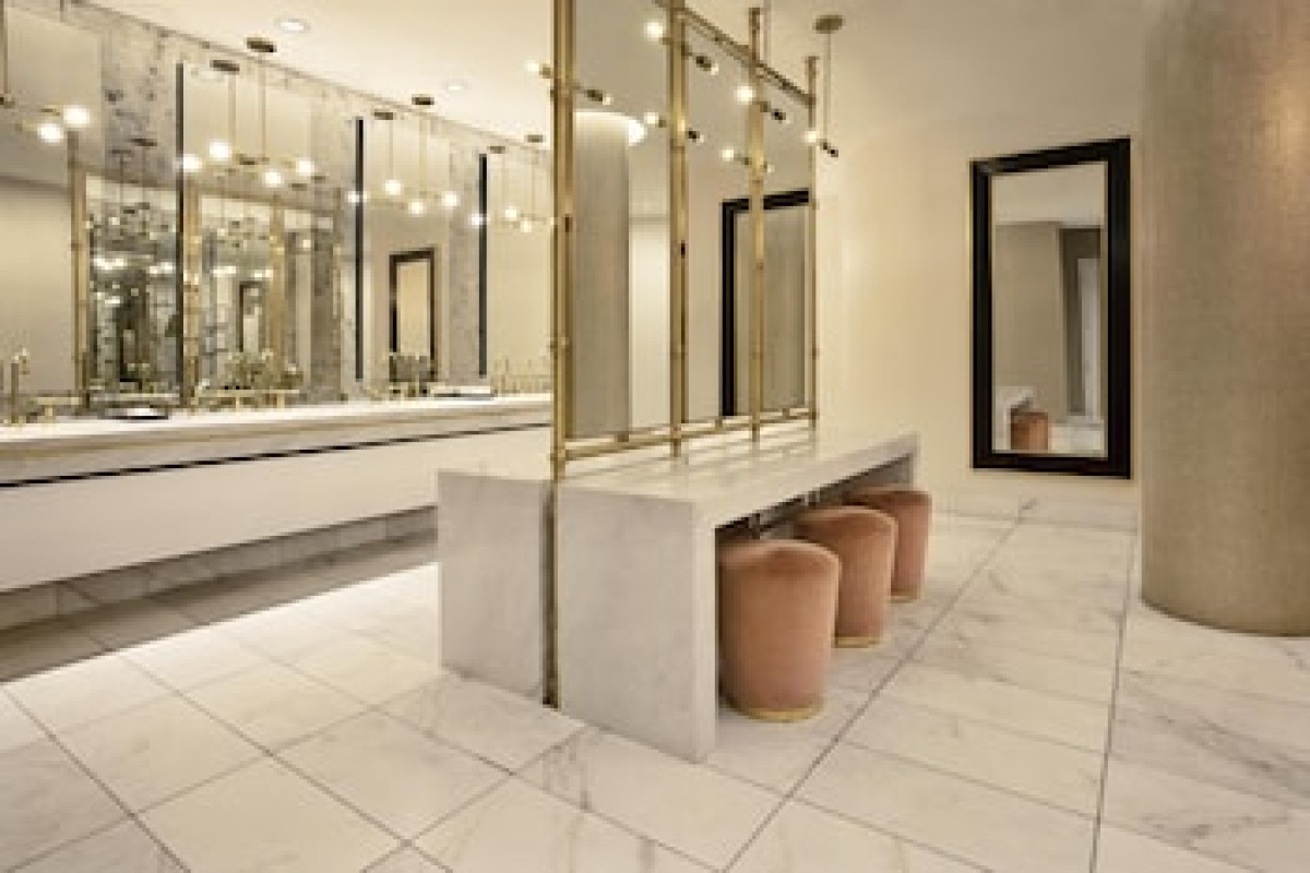The Statler Dallas, Curio Collection By Hilton