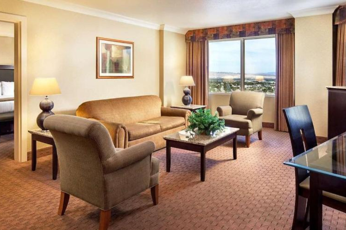 The STRAT Hotel, Casino & Tower