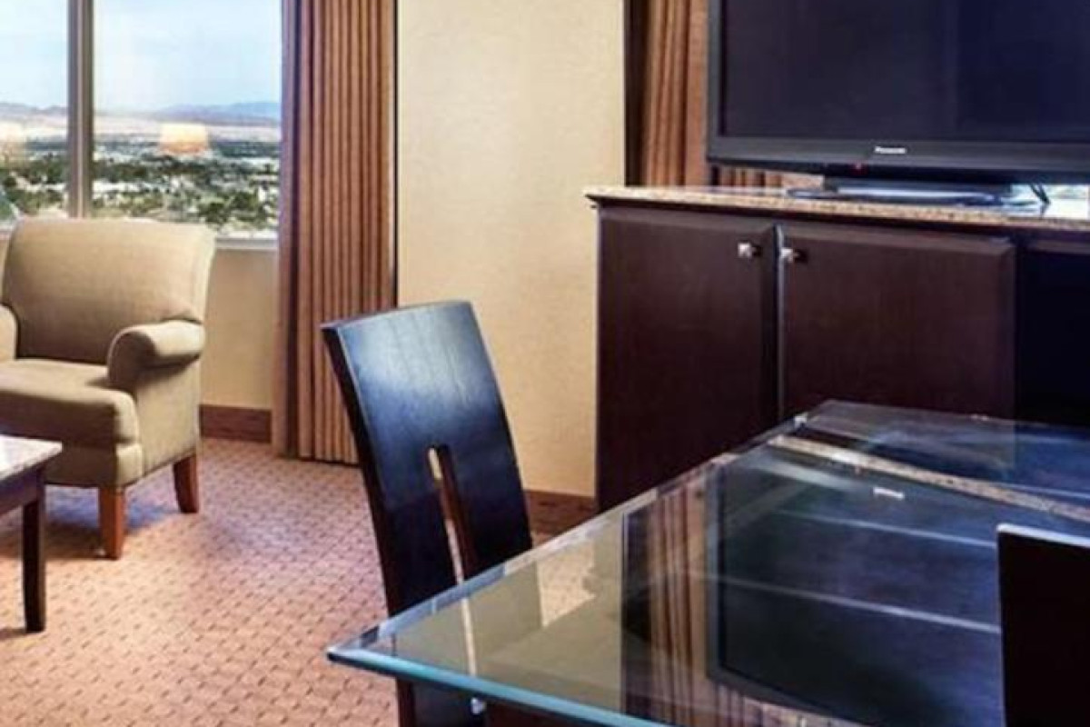 The STRAT Hotel, Casino & Tower