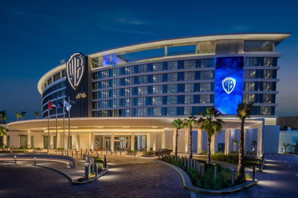 THE WB ABU DHABI, CURIO COLLECTION BY HILTON