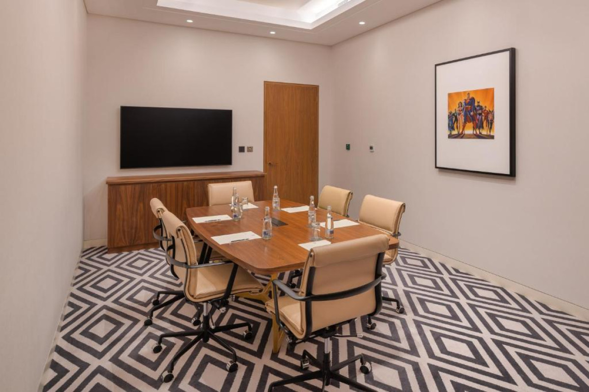 THE WB ABU DHABI, CURIO COLLECTION BY HILTON