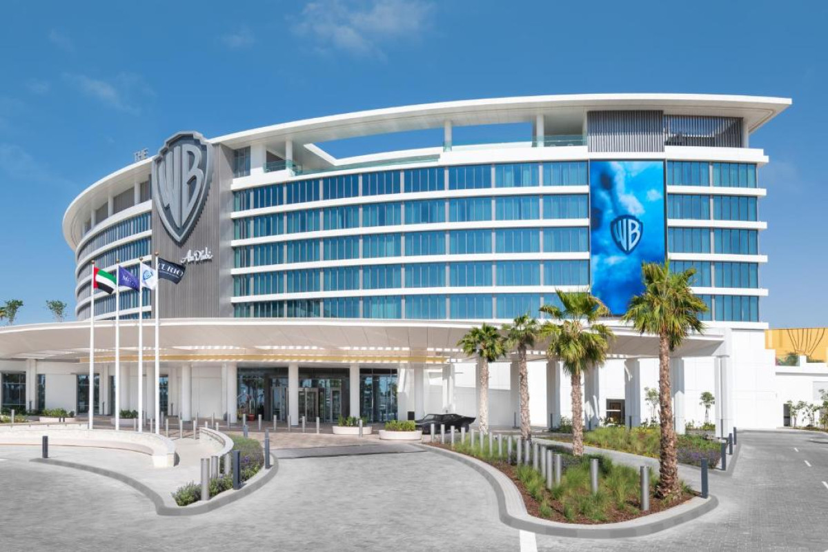 THE WB ABU DHABI, CURIO COLLECTION BY HILTON
