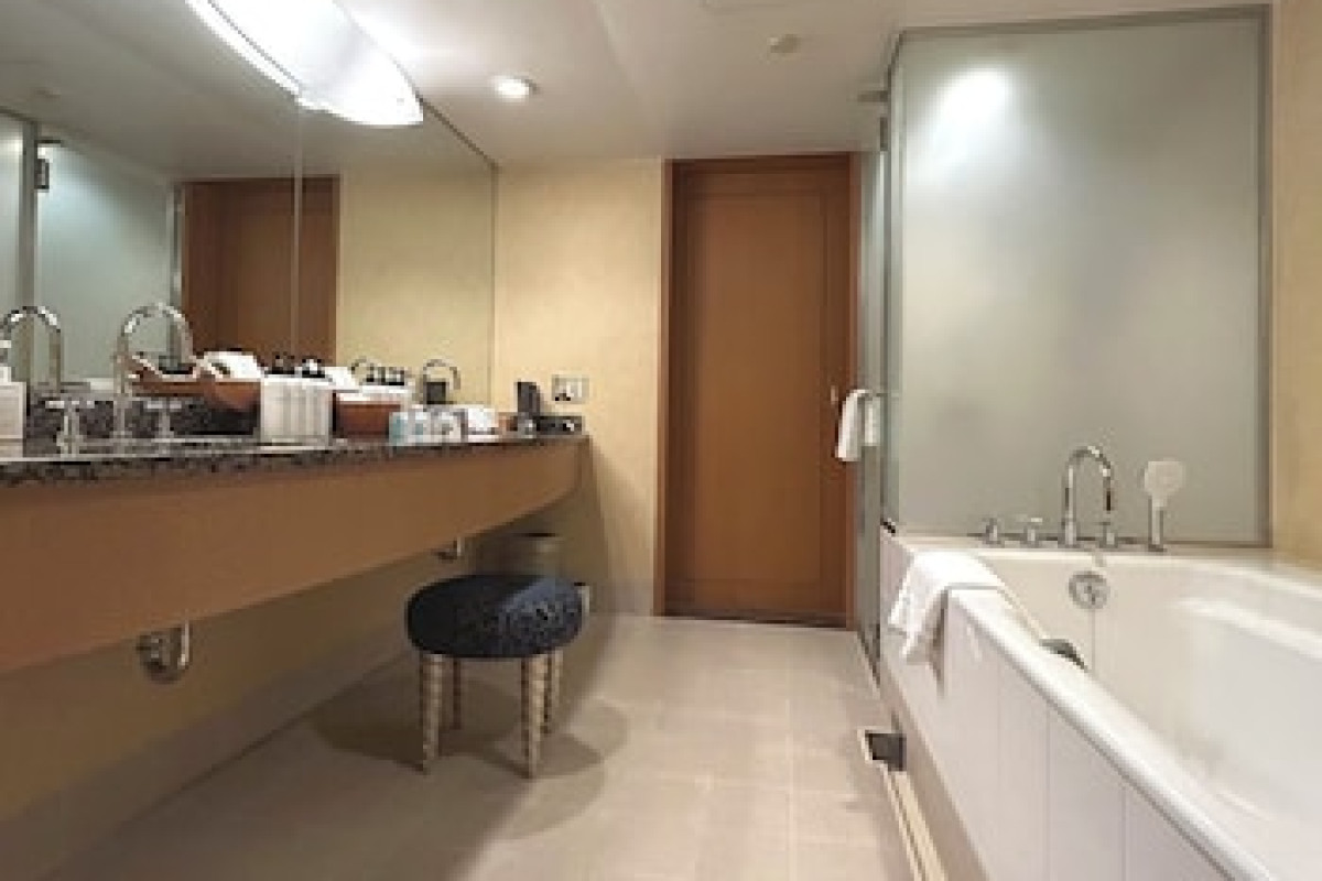 THE YOKOHAMA BAY HOTEL TOKYU