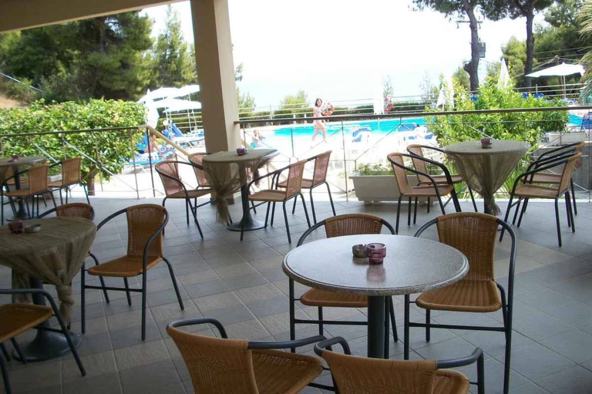 Thea Hotel