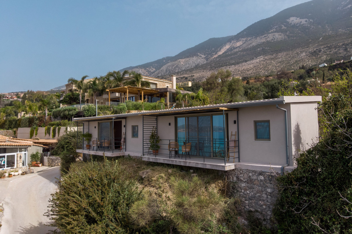 Thea Luxury Suites