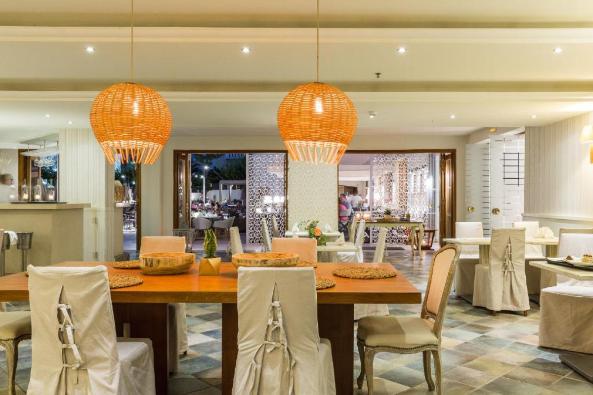 THEARTEMIS PALACE - RETHYMNO TOWN