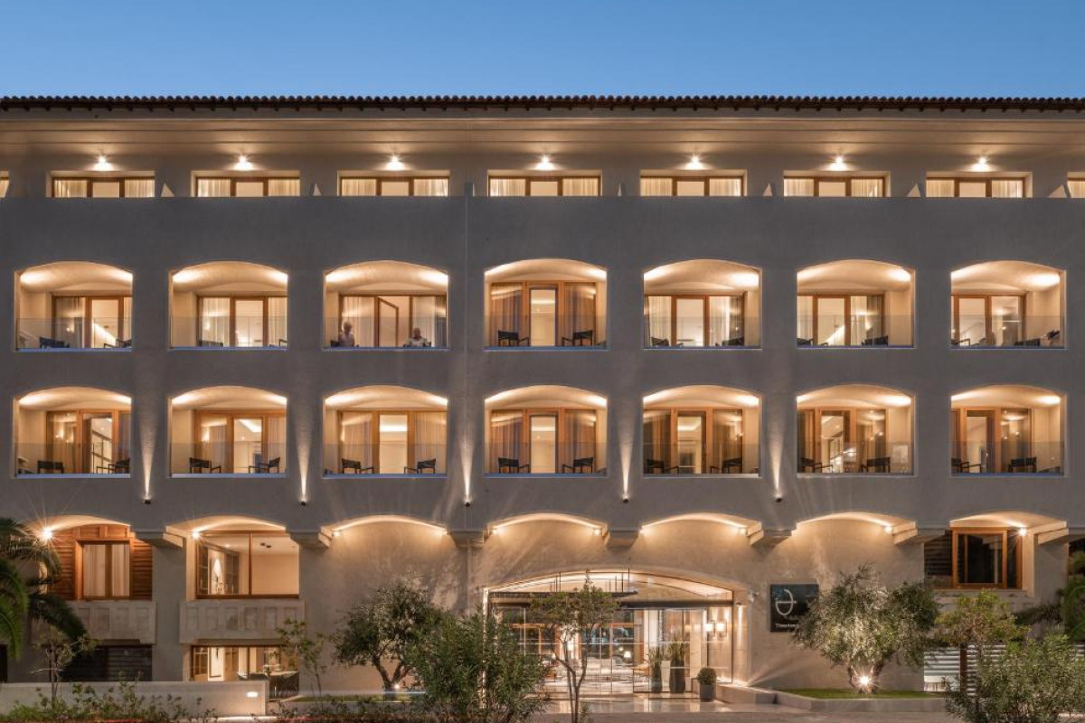 THEARTEMIS PALACE - RETHYMNO TOWN